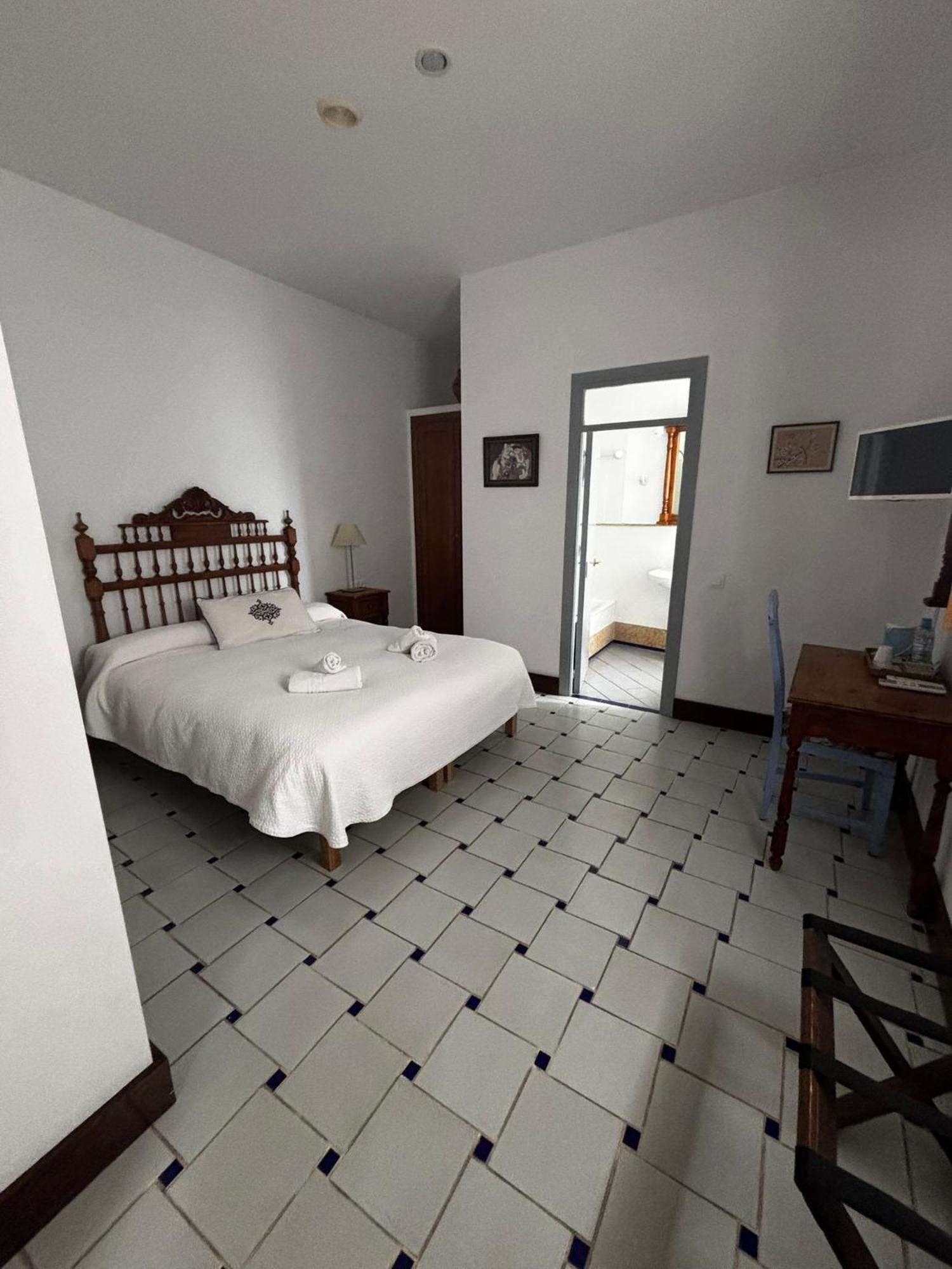 Hotel Entreolivos เอลเปโดรโซ ภายนอก รูปภาพ